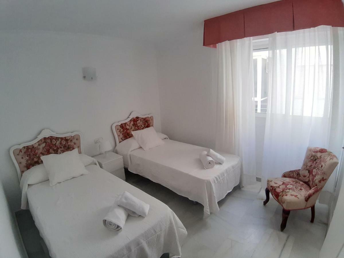 Spacious Beach Flat In Fuengirola - Los Boliches Екстер'єр фото