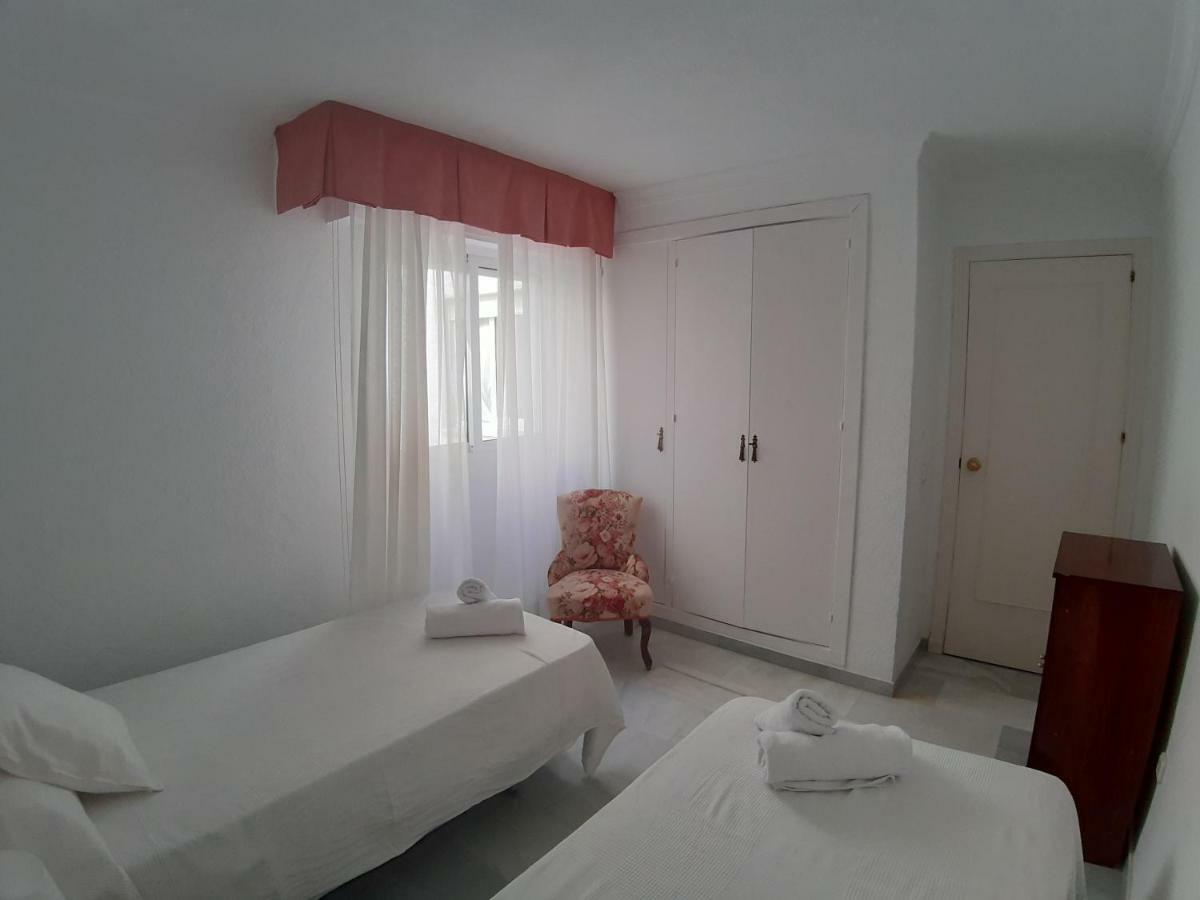 Spacious Beach Flat In Fuengirola - Los Boliches Екстер'єр фото